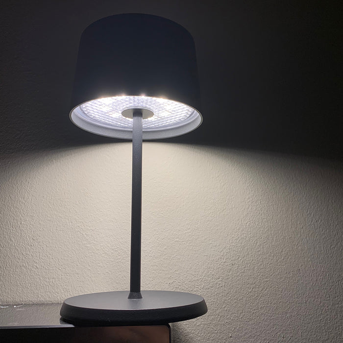Lamp: Cordless LED Metal Mini Table Lamp