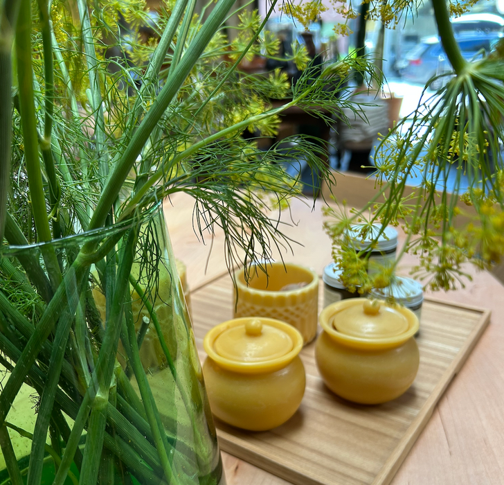 Beeswax Honey Pot