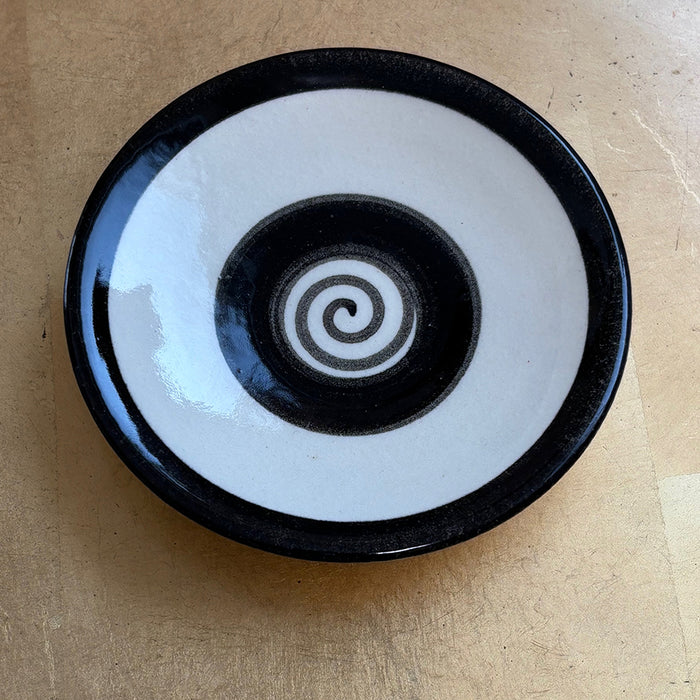 Home:  Betsy Williams Tiny Plate with Spiral