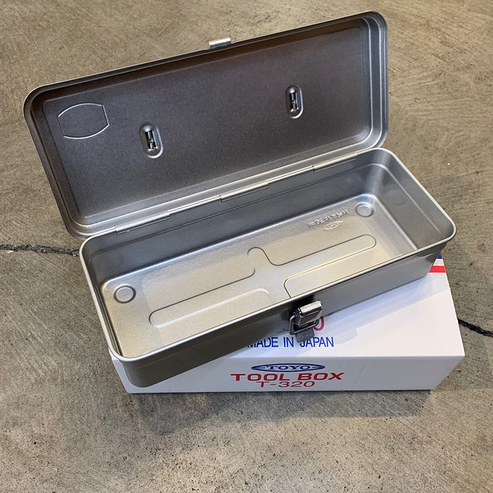 Home: Toolbox in Metallic Silver