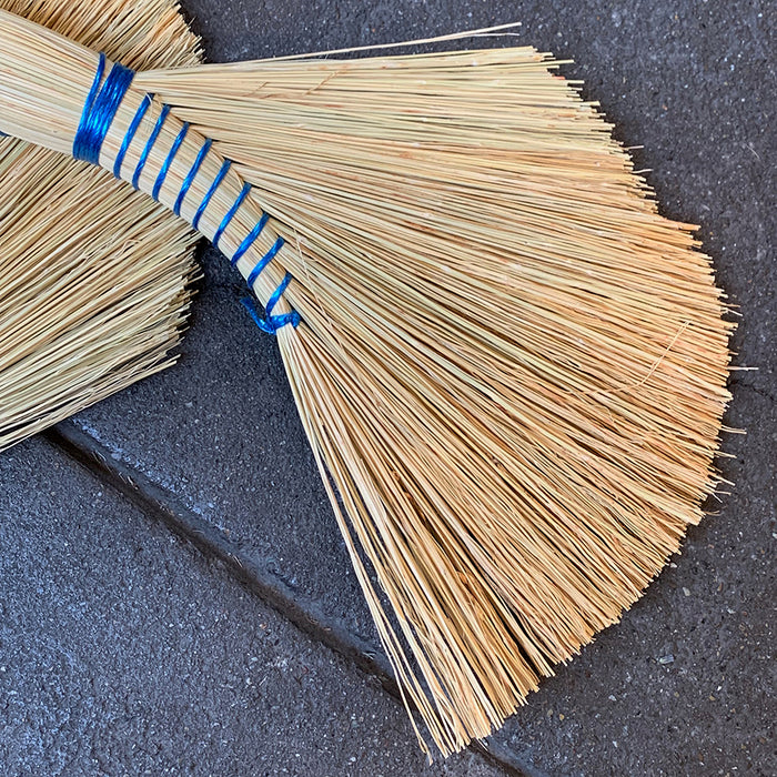 Home: Straw Table Broom